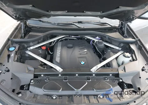 2024 BMW X7 xDrive40I z USA, uszkodzony, nr VIN 5UX23EM06R9S36716